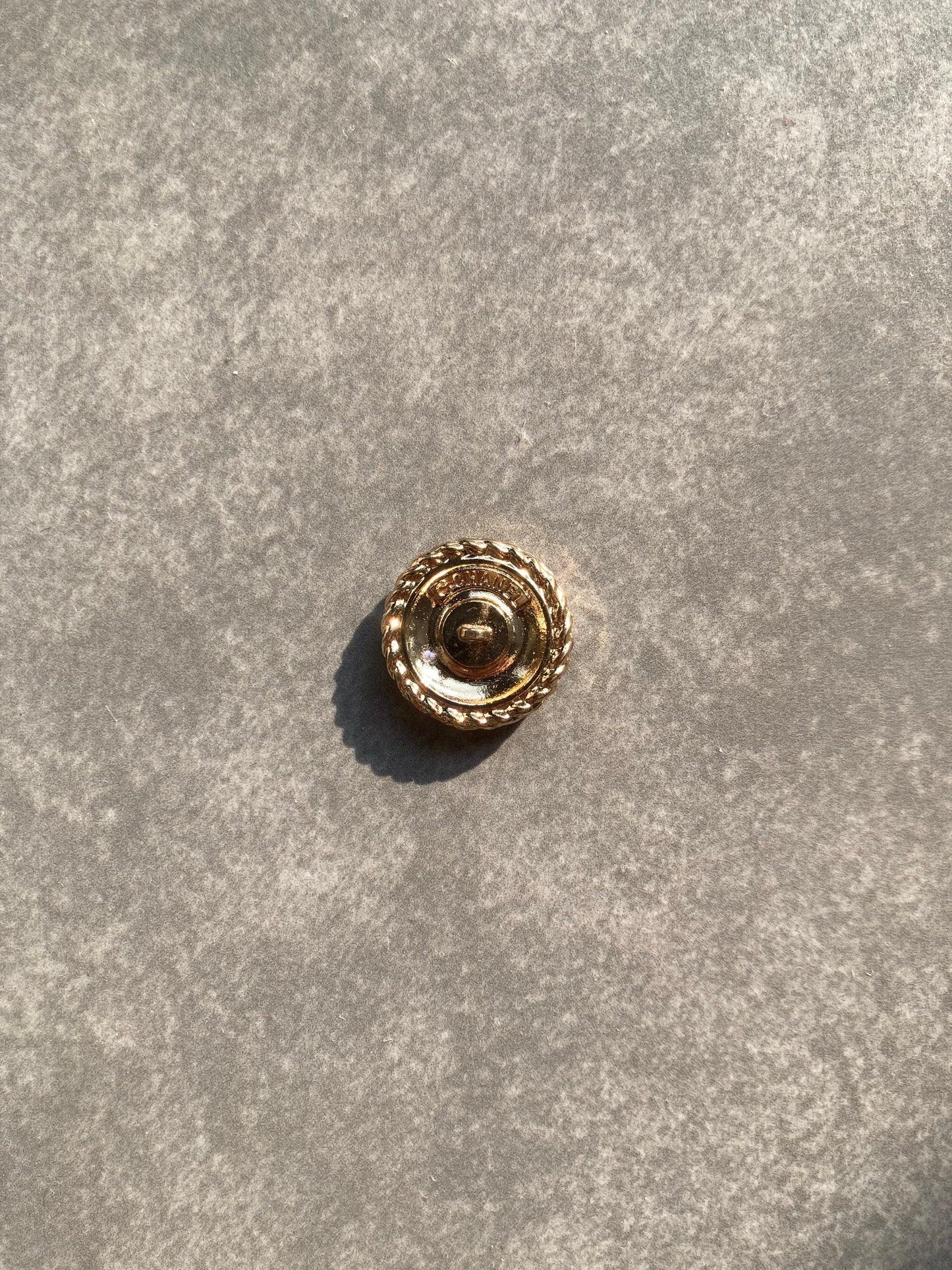 Best Quality White Chanel Button