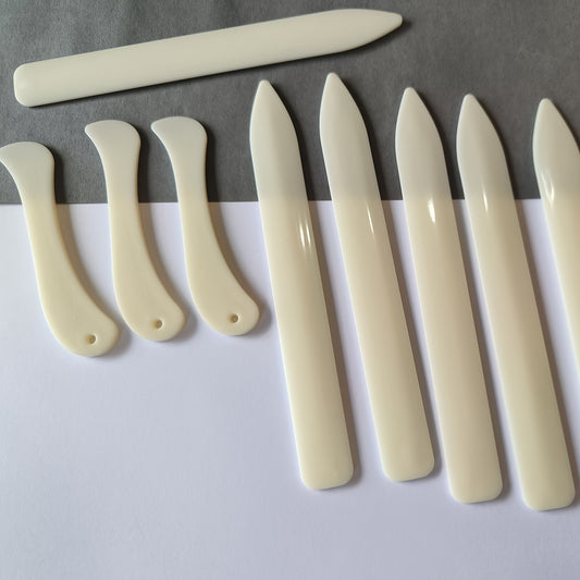 [Crease Maker for Crafts] 6pcs Plastic Bone Clip & Scoring Tool | Origami Folding Board for Card Making, Scrapbooking, Book Binding, Leather Polishing - DIY Paper Crafts (Compatible with Origami Guides)